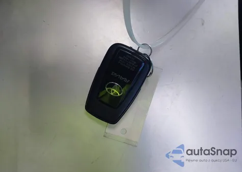 2024 Toyota Rav4 Xle из США, поврежденный, VIN JTMW1RFV6RJ026978